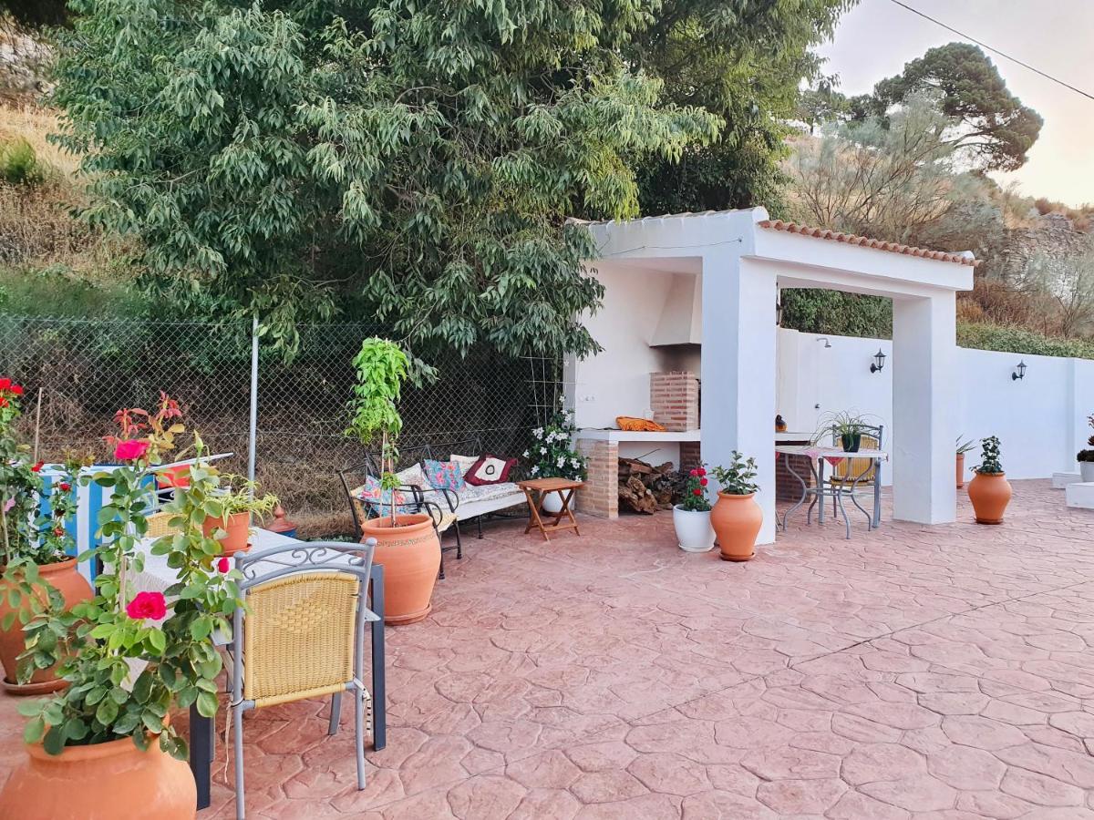 En-Suite Bedroom With Private Entrance At Casa Sofija Sedella エクステリア 写真