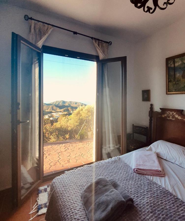 En-Suite Bedroom With Private Entrance At Casa Sofija Sedella エクステリア 写真